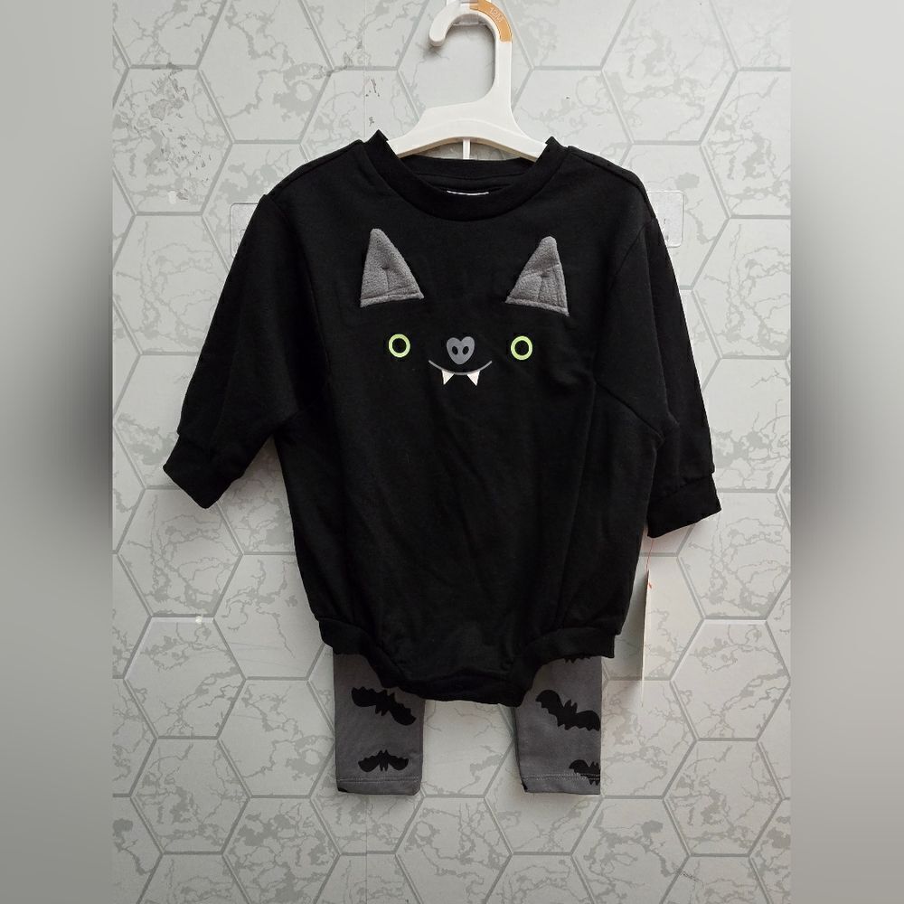 NWT Unisex Halloween Bat Face Romper and Leggings Set, Cat & Jack